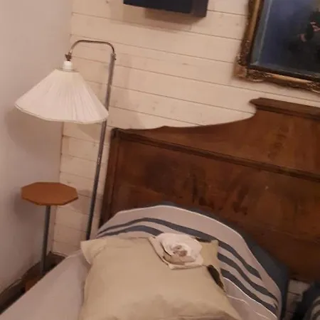Elaemysmajoitusta Tortinmaeki Gasthuis *